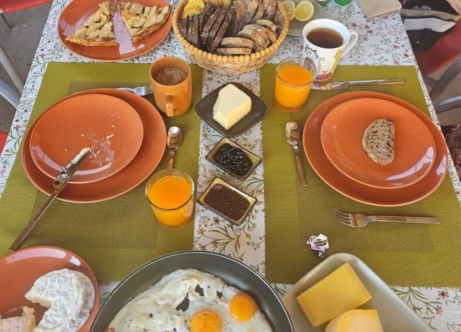 Bed and Breakfast La Ferme De Cruz Chez Lisa Cruzilles-les-Mepillat 0*,
